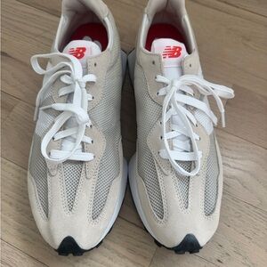 New Balance Men's Cream Sneakers
